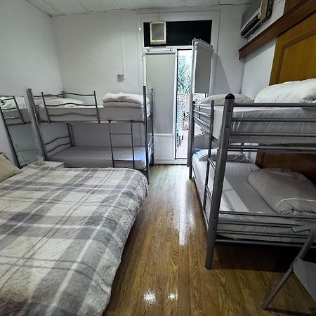 Habitacion Para Grupos Y Familias Hasta 8 Barcelona Eksteriør billede