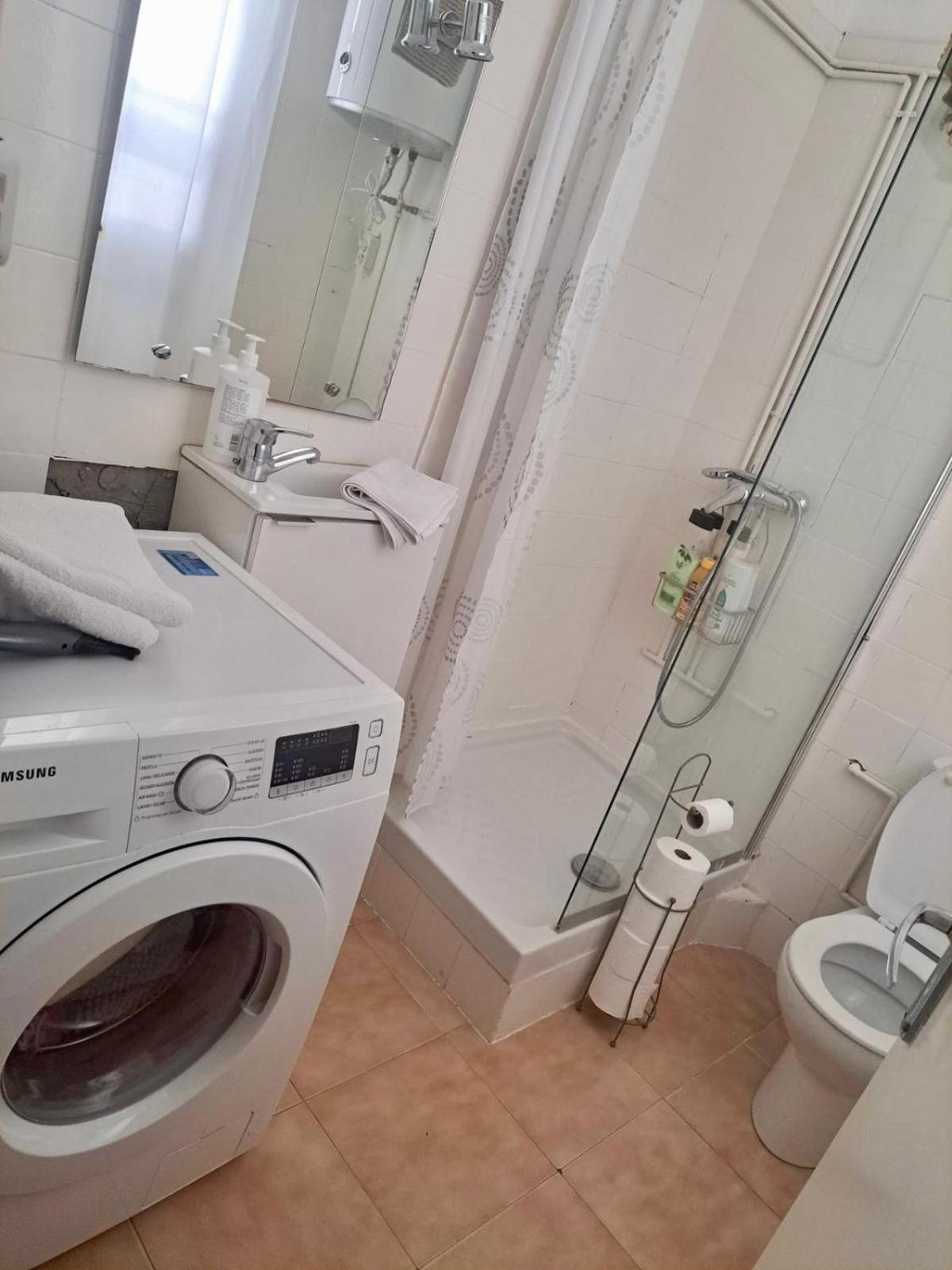Habitacion Para Grupos Y Familias Hasta 8 Barcelona Eksteriør billede